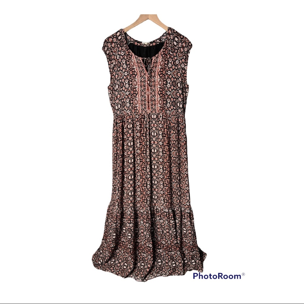 Boho Flowy Woman Dresss